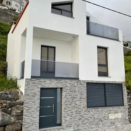 Neves Guestloft By Madeira * Ribeira Brava